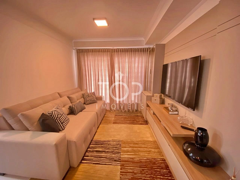 APARTAMENTO MOBILIADO E EQUIPADO EM MEIA PRAIA: 3ª foto da galeria de imagens do imóvel