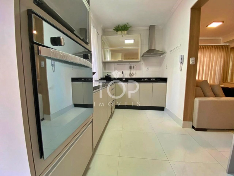 APARTAMENTO MOBILIADO E EQUIPADO EM MEIA PRAIA: 15ª foto da galeria de imagens do imóvel
