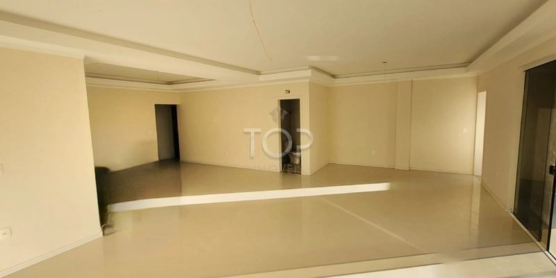 4 SUITES GIGANTE BEM LOCALIZADO MEIA PRAIA: 8ª foto da galeria de imagens do imóvel
