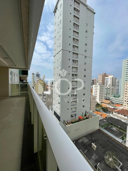 LINDO APARTAMENTO EM MEIA PRAIA: 29ª foto da galeria de imagens do imóvel