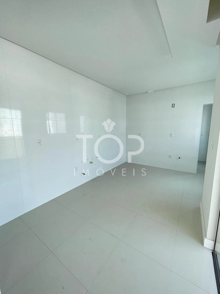 LINDO APARTAMENTO EM MEIA PRAIA: 14ª foto da galeria de imagens do imóvel