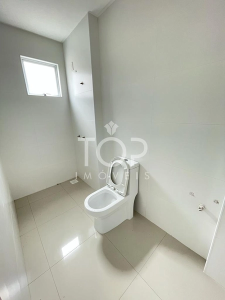LINDO APARTAMENTO EM MEIA PRAIA: 19ª foto da galeria de imagens do imóvel