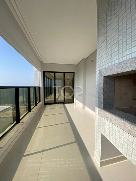APARTAMENTO PRONTO EM MEIA PRAIA
