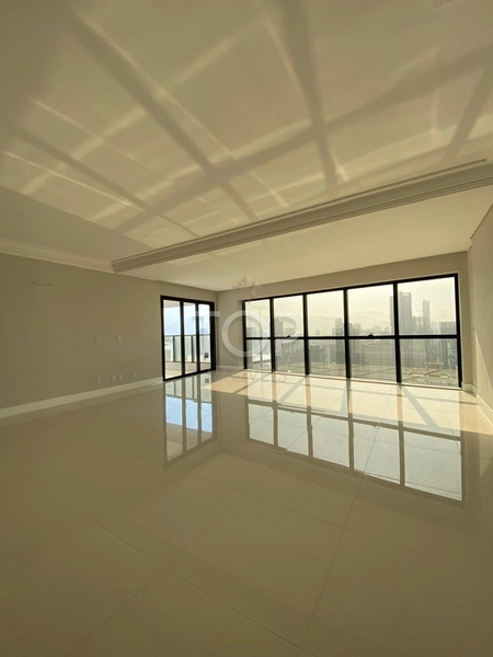 APARTAMENTO PRONTO EM MEIA PRAIA: 2ª foto da galeria de imagens do imóvel