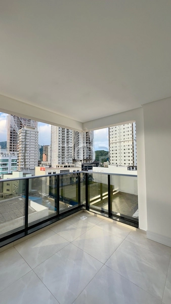 APARTAMENTO NO CENTRO DE ITAPEMA: 17ª foto da galeria de imagens do imóvel