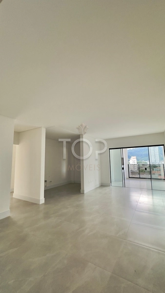 APARTAMENTO NO CENTRO DE ITAPEMA: 5ª foto da galeria de imagens do imóvel