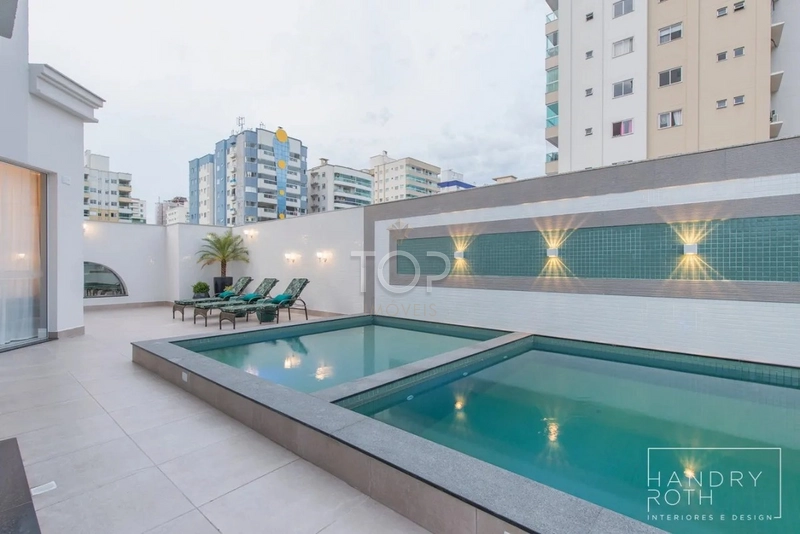 APARTAMENTO MOBILIADO EM MEIA PRAIA: 6ª foto da galeria de imagens do imóvel