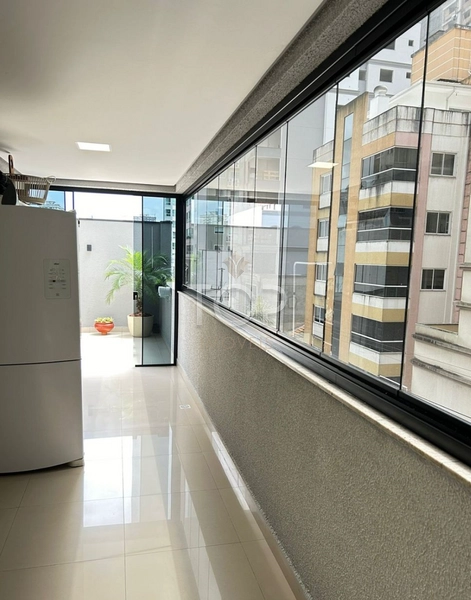 3 SUÍTES, COM AMPLO TERRAÇO NA MEIA PRAIA: 8ª foto da galeria de imagens do imóvel