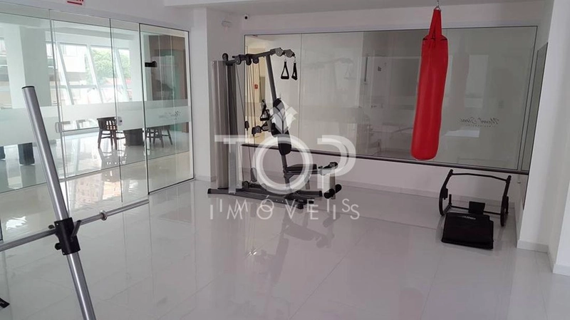AMPLO APARTAMENTO EM ANDAR ALTO MOBILIADO : 54ª foto da galeria de imagens do imóvel