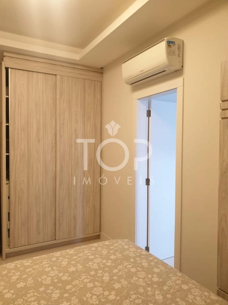 AMPLO APARTAMENTO EM ANDAR ALTO MOBILIADO : 39ª foto da galeria de imagens do imóvel