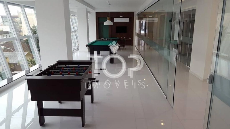 AMPLO APARTAMENTO EM ANDAR ALTO MOBILIADO : 53ª foto da galeria de imagens do imóvel