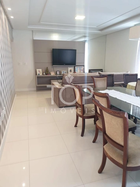 AMPLO APARTAMENTO EM ANDAR ALTO MOBILIADO : 31ª foto da galeria de imagens do imóvel