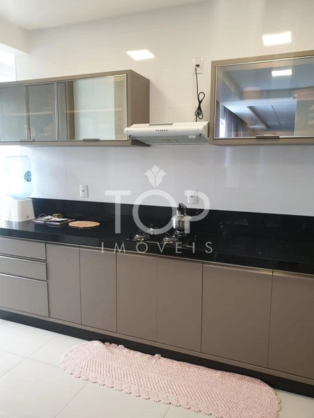 AMPLO APARTAMENTO EM ANDAR ALTO MOBILIADO : 29ª foto da galeria de imagens do imóvel