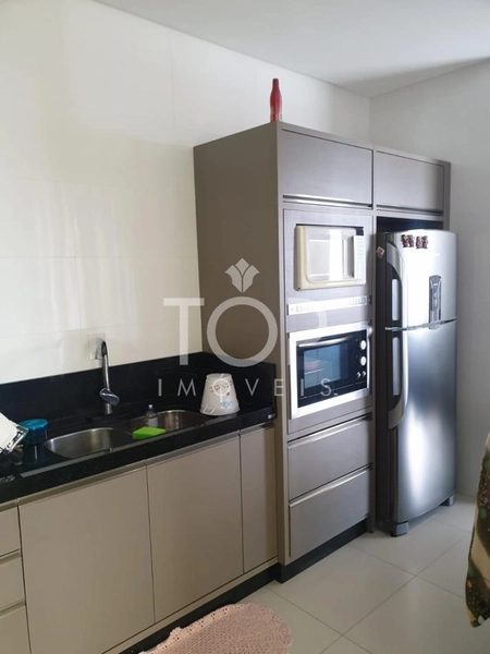 AMPLO APARTAMENTO EM ANDAR ALTO MOBILIADO : 27ª foto da galeria de imagens do imóvel