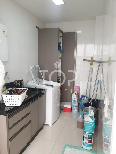 AMPLO APARTAMENTO EM ANDAR ALTO MOBILIADO : 35ª foto da galeria de imagens do imóvel