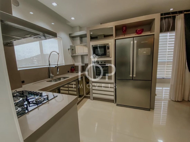 APARTAMENTO BEM MOBILIADO, CORAÇÃO DE MEIA PRAIA!: 10ª foto da galeria de imagens do imóvel