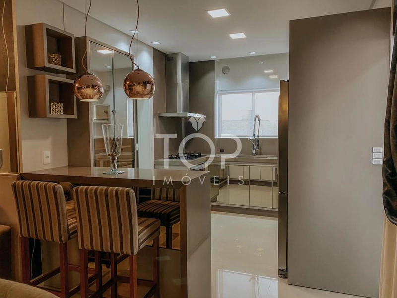 APARTAMENTO BEM MOBILIADO, CORAÇÃO DE MEIA PRAIA!: 5ª foto da galeria de imagens do imóvel