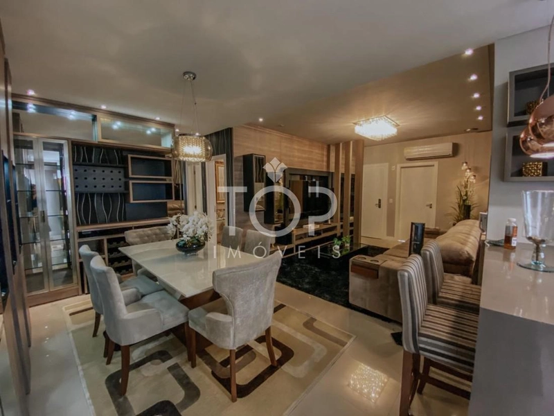 APARTAMENTO BEM MOBILIADO, CORAÇÃO DE MEIA PRAIA!: 3ª foto da galeria de imagens do imóvel