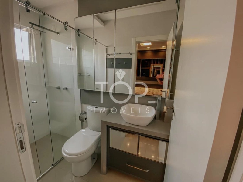 APARTAMENTO BEM MOBILIADO, CORAÇÃO DE MEIA PRAIA!: 16ª foto da galeria de imagens do imóvel