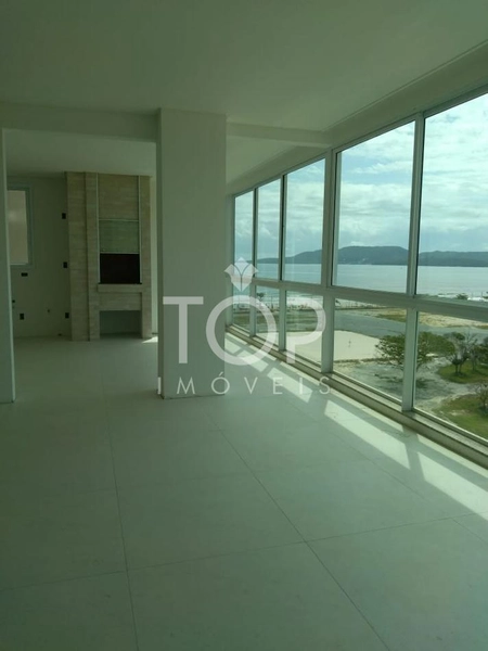 APARTAMENTO PRONTO NA QUADRA DO MAR EM ITAPEMA MEIA PRAIA: 1ª foto da galeria de imagens do imóvel