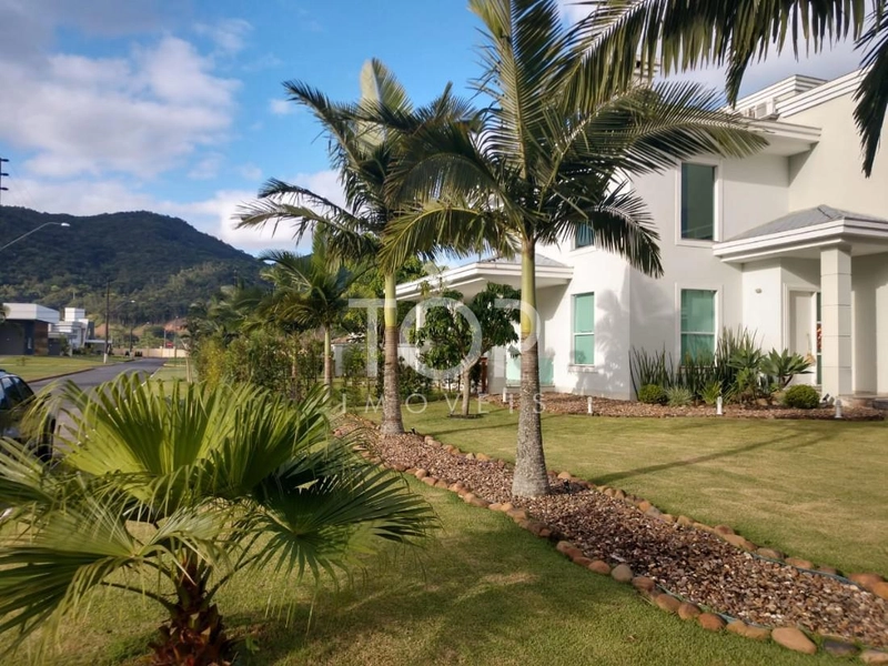 CASA ALTO PADRÃO FINAMENTE MOBILIADA: 1ª foto da galeria de imagens do imóvel