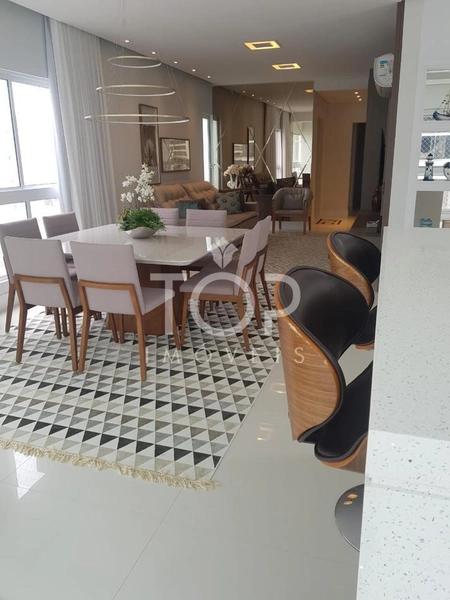 APARTAMENTO FINAMENTE MOBILIADO COM 4 SUITES: 1ª foto da galeria de imagens do imóvel