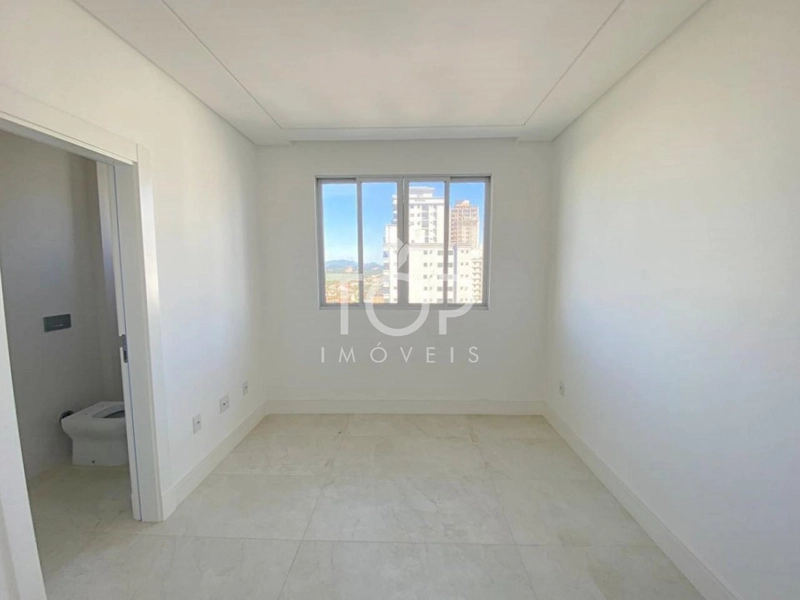 APARTAMENTO PRONTO NA QUADRA MAR EM MEIA PRAIA: 6ª foto da galeria de imagens do imóvel