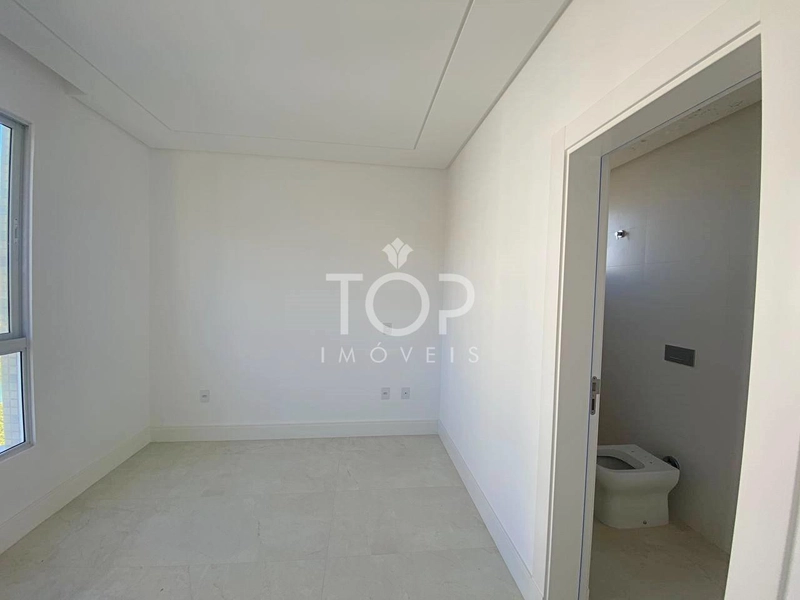 APARTAMENTO PRONTO NA QUADRA MAR EM MEIA PRAIA: 14ª foto da galeria de imagens do imóvel
