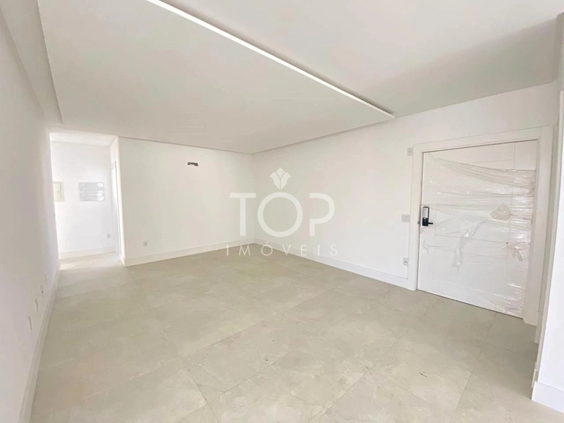 APARTAMENTO PRONTO NA QUADRA MAR EM MEIA PRAIA: 28ª foto da galeria de imagens do imóvel