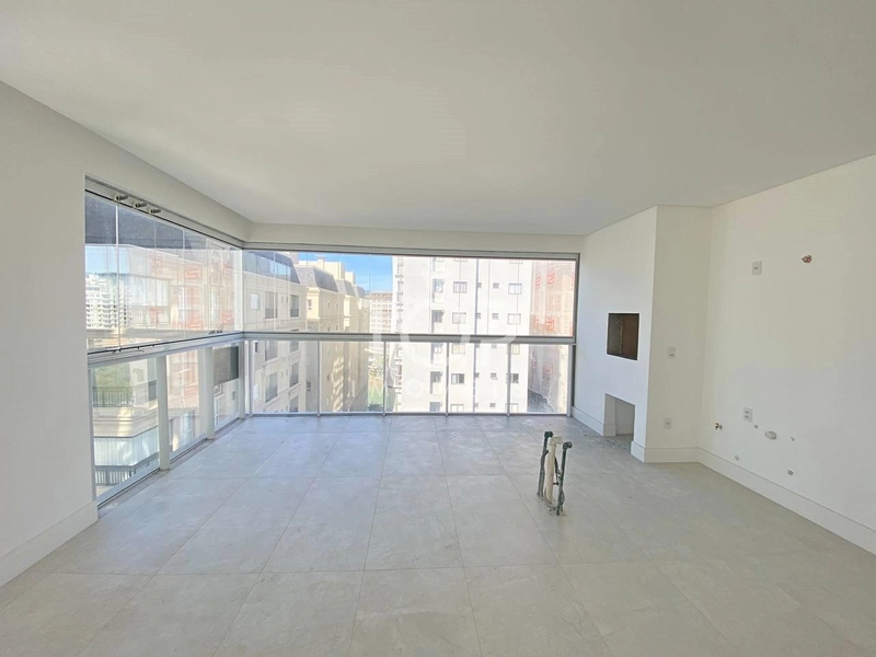 APARTAMENTO PRONTO NA QUADRA MAR EM MEIA PRAIA: 23ª foto da galeria de imagens do imóvel