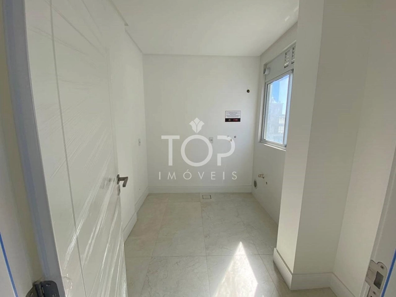 APARTAMENTO PRONTO NA QUADRA MAR EM MEIA PRAIA: 22ª foto da galeria de imagens do imóvel