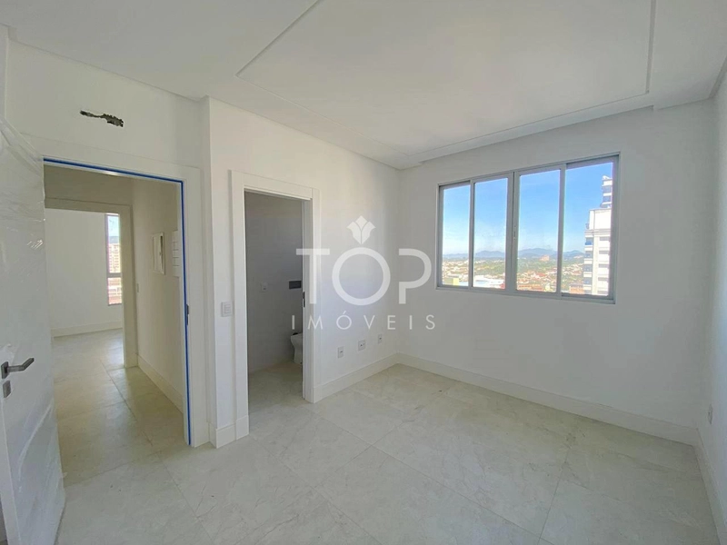 APARTAMENTO PRONTO NA QUADRA MAR EM MEIA PRAIA: 3ª foto da galeria de imagens do imóvel