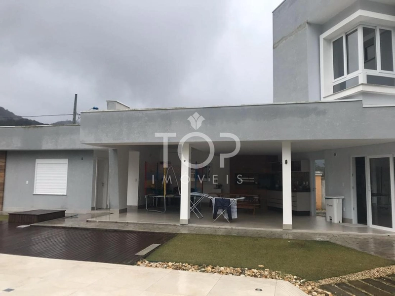 CASA ALTO PADRÃO - FINAMENTE MOBILIADA: 3ª foto da galeria de imagens do imóvel