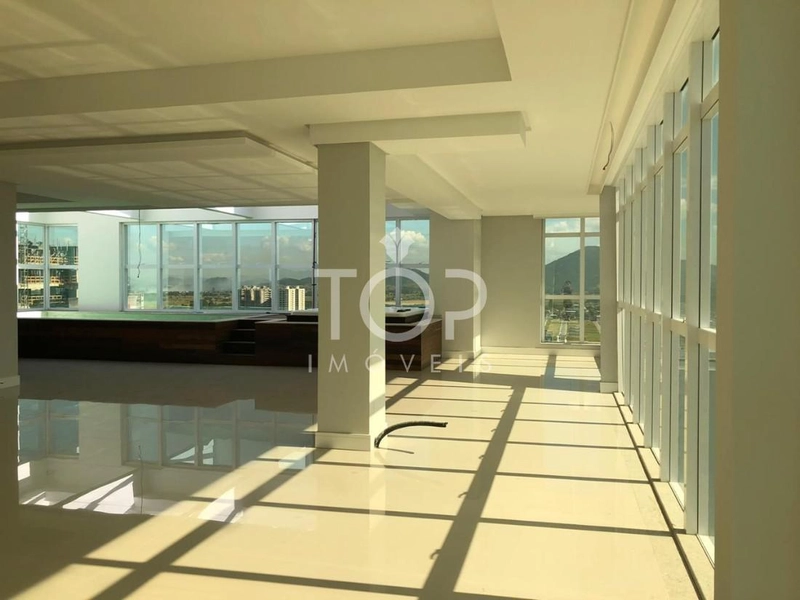 LINDA COBERTURA DUPLEX EM MEIA PRAIA!! : 1ª foto da galeria de imagens do imóvel