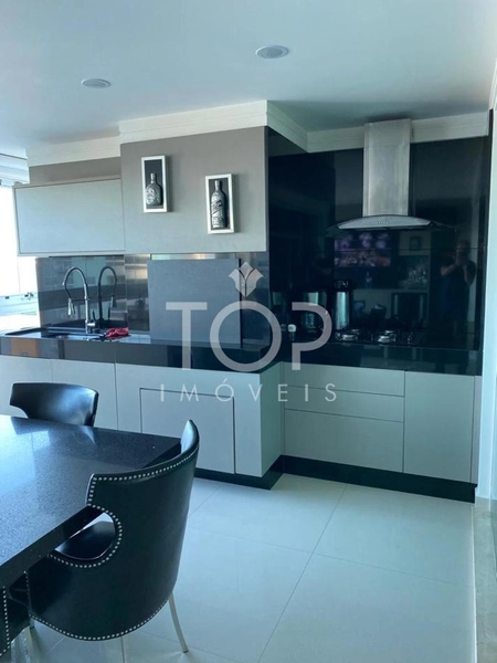 APARTAMENTO PRONTO MOBILIADO FRENTE AVENIDA MEIA PRAIA: 21ª foto da galeria de imagens do imóvel