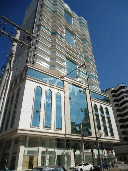 APARTAMENTO PRONTO MOBILIADO FRENTE AVENIDA MEIA PRAIA: 1ª foto da galeria de imagens do imóvel