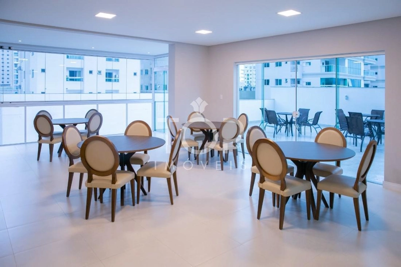 APARTAMENTO EXCELENTE LOCALIZAÇÃO EM MEIA PRAIA: 24ª foto da galeria de imagens do imóvel
