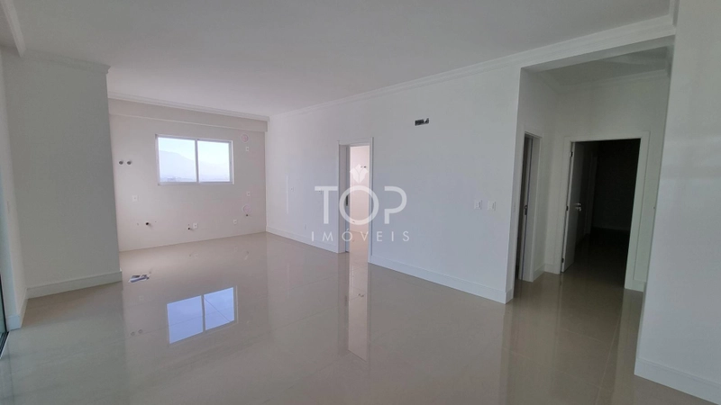MELHOR 3 SUITES 4 VAGAS DE MEIA PRAIA COM LAZER : 1ª foto da galeria de imagens do imóvel