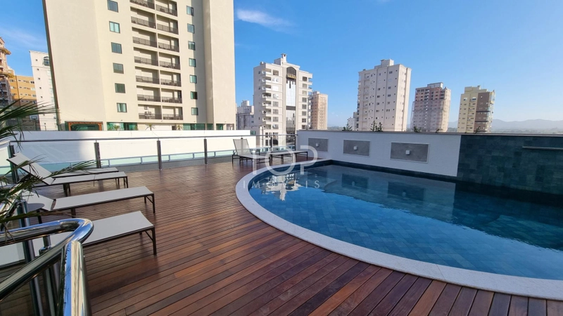 MELHOR 3 SUITES 4 VAGAS DE MEIA PRAIA COM LAZER : 3ª foto da galeria de imagens do imóvel