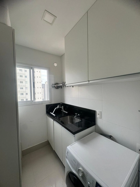 LINDO APARTAMENTO BEM MOBILIADO EM MEIA PRAIA: 4ª foto da galeria de imagens do imóvel