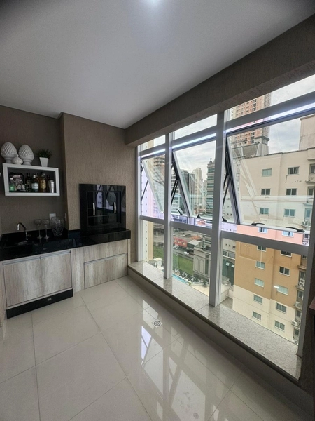 LINDO APARTAMENTO BEM MOBILIADO EM MEIA PRAIA: 1ª foto da galeria de imagens do imóvel