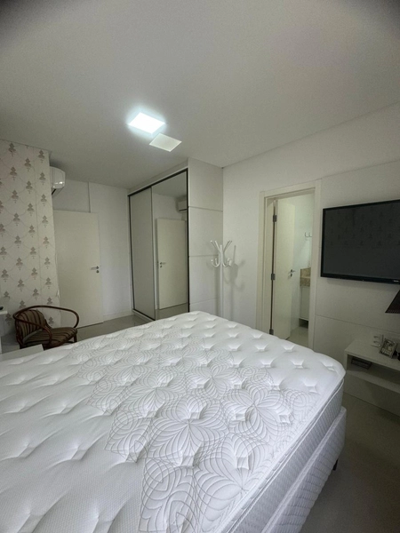 LINDO APARTAMENTO BEM MOBILIADO EM MEIA PRAIA: 10ª foto da galeria de imagens do imóvel