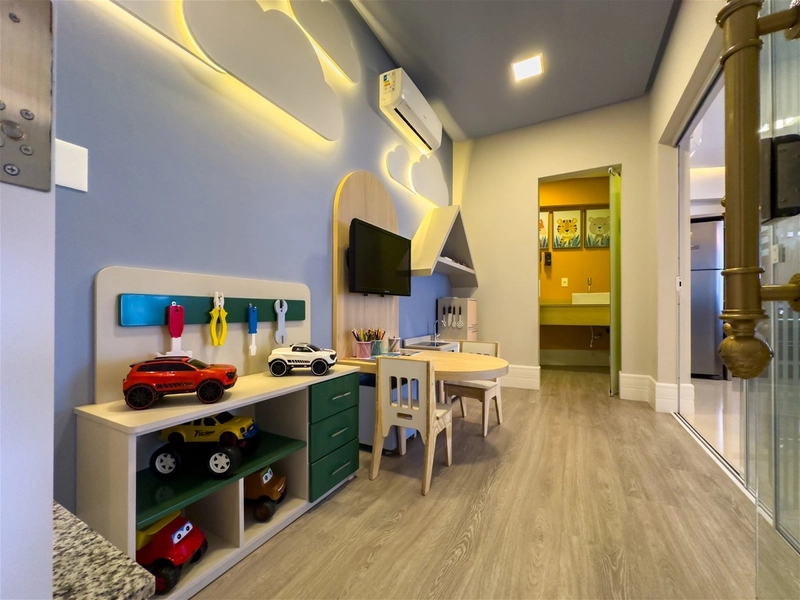SEU APARTAMENTO FRENTE MAR EM ITAPEMA - SC: 33ª foto da galeria de imagens do imóvel