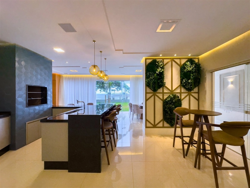 SEU APARTAMENTO FRENTE MAR EM ITAPEMA - SC: 17ª foto da galeria de imagens do imóvel