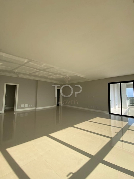 APARTAMENTO PRONTO EM MEIA PRAIA: 2ª foto da galeria de imagens do imóvel
