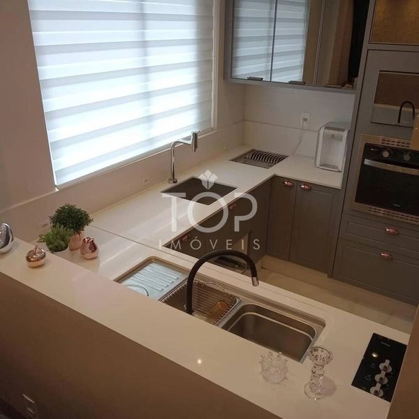 COBERTURA TRIPLEX MOBILIADA EM PORTO BELO: 3ª foto da galeria de imagens do imóvel
