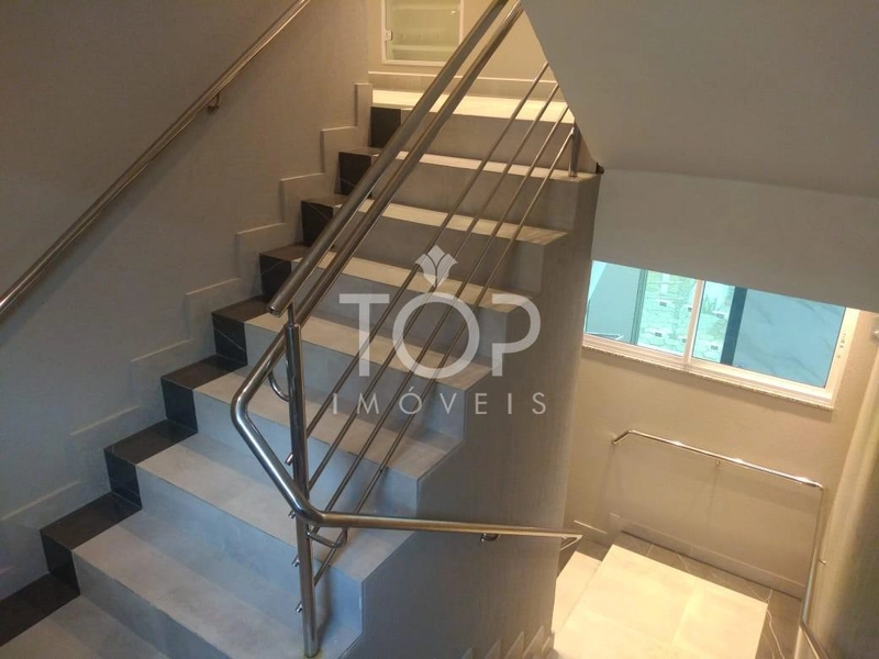 COBERTURA TRIPLEX MOBILIADA EM PORTO BELO: 29ª foto da galeria de imagens do imóvel