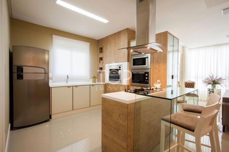 ÓTIMO APARTAMENTO NO CENTRO DE BALNEÁRIO CAMBORIU: 4ª foto da galeria de imagens do imóvel