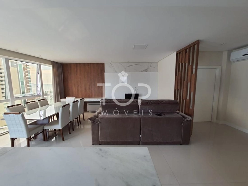 APARTAMENTO PRONTO E MOBILIADO EM MEIA PRAIA: 2ª foto da galeria de imagens do imóvel