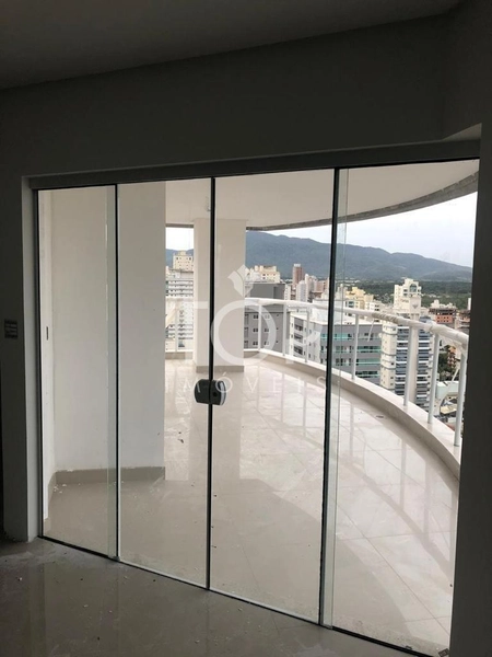 EXCELENTE 3 SUÍTES FRENTE 2A AVENIDA ANDAR ALTO: 1ª foto da galeria de imagens do imóvel